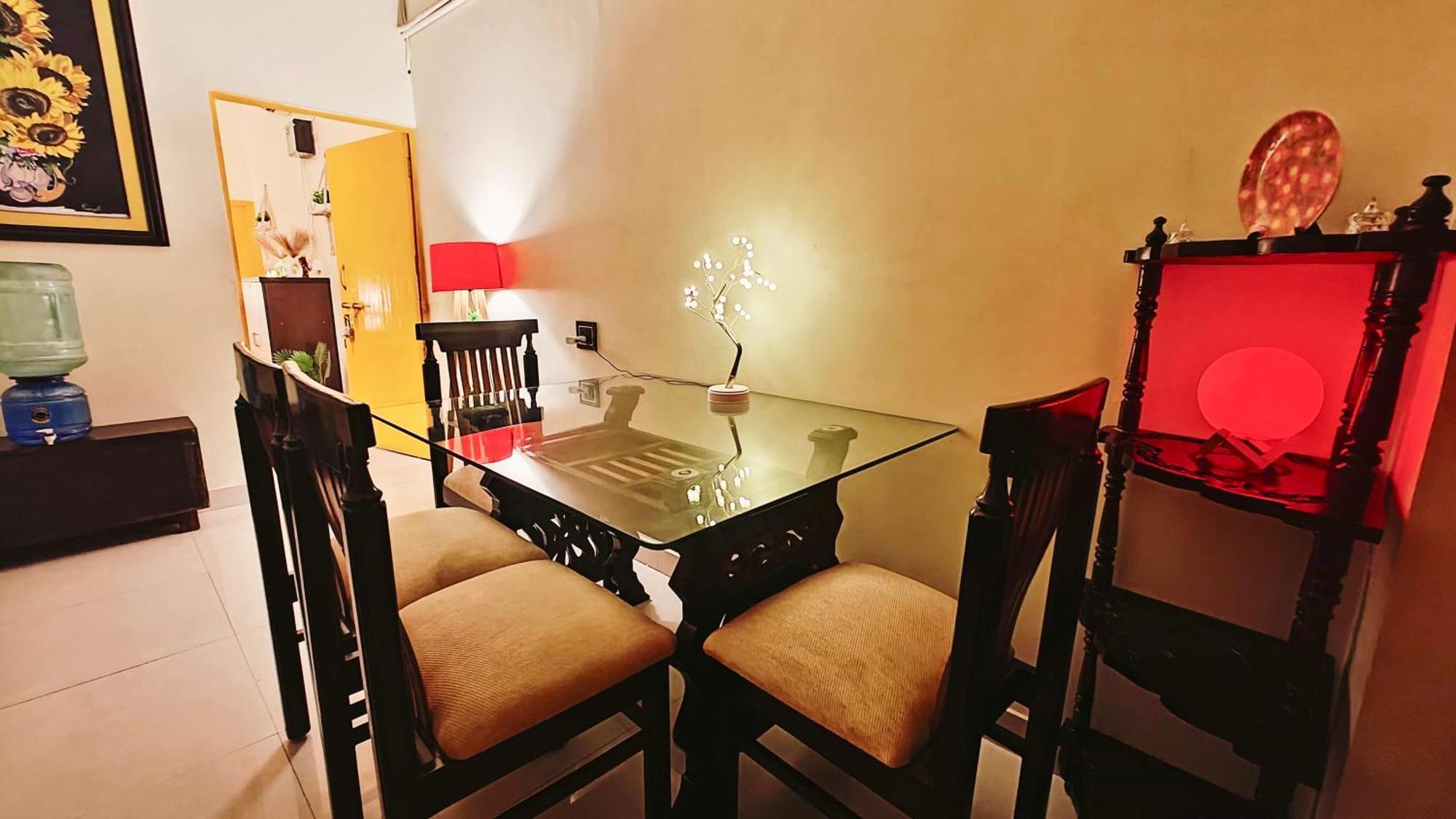 The Yellow House - Couple'S Getaway In Gomti Nagar- 1 Bhk Lucknow Esterno foto