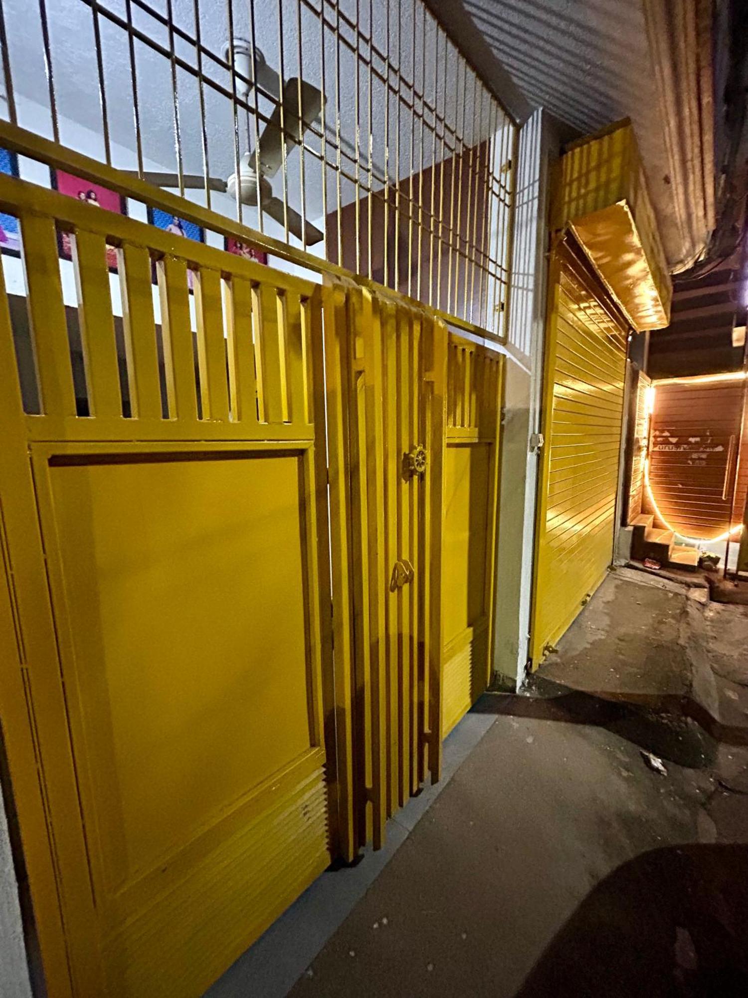 The Yellow House - Couple'S Getaway In Gomti Nagar- 1 Bhk Lucknow Esterno foto